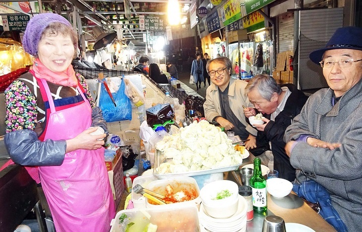 市場の屋台1